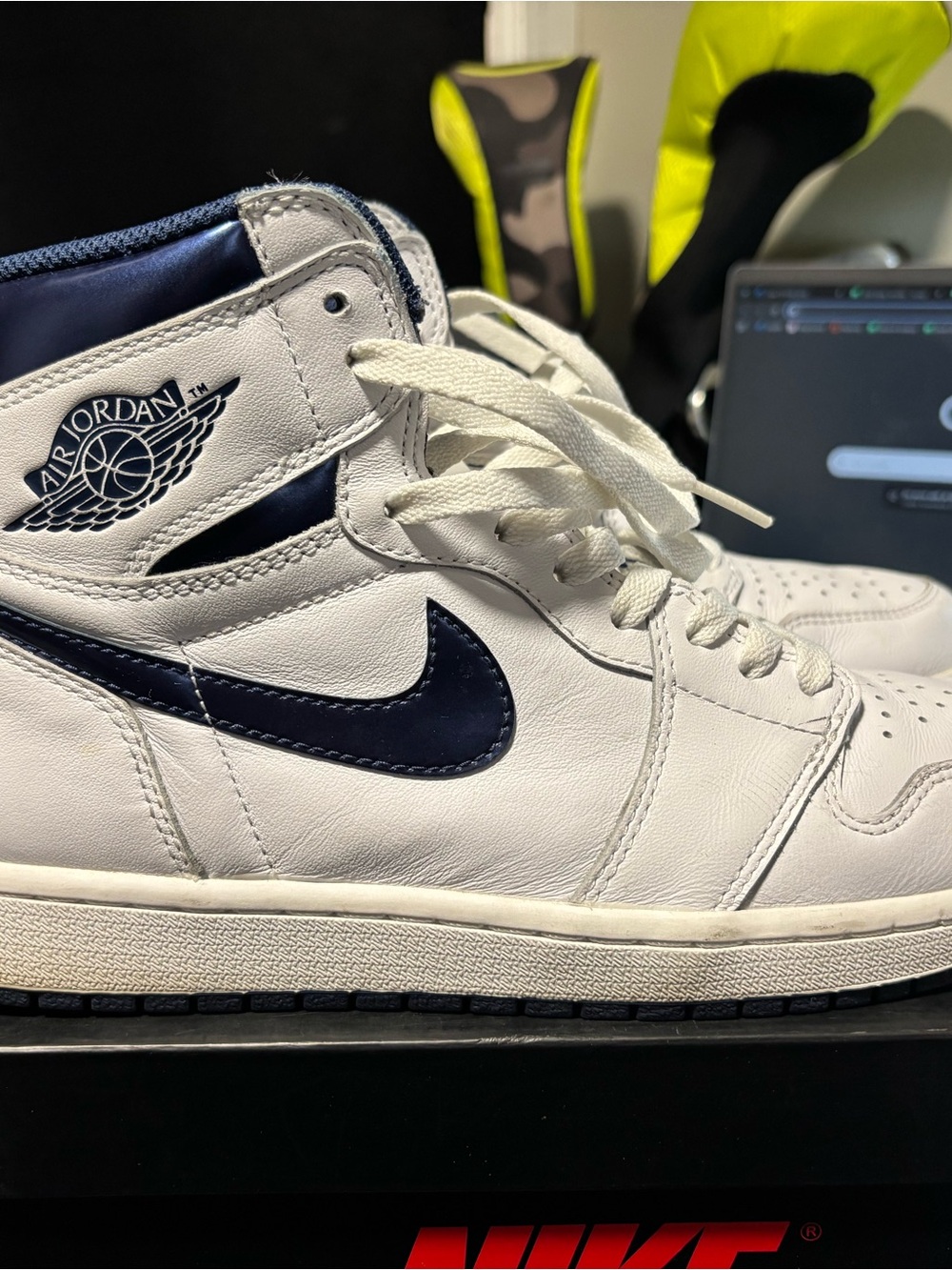 Sz 10 Jordan 1 Hi White/Navy Men’s Basketball Shoes